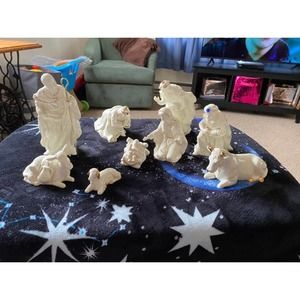 Vintage Nativity 9 Piece Set White Glazed with 23k Gold Trim